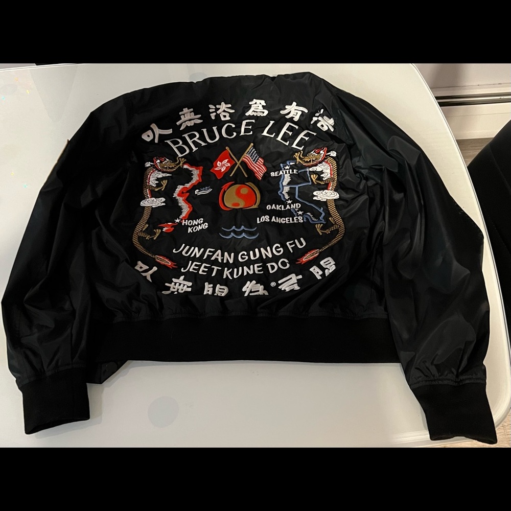 Roots of fight Bruce lee stadium jacket. Size men small